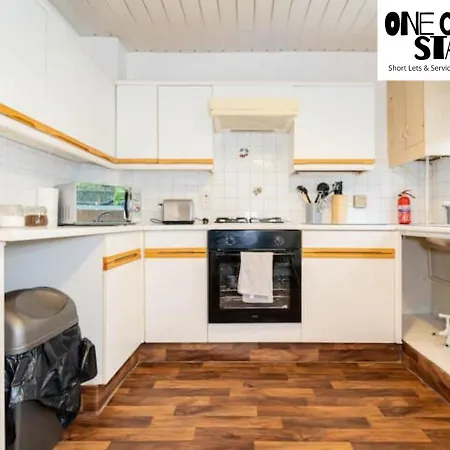 Perfect For Families And Contractors- Near Digbeth * Birmingham