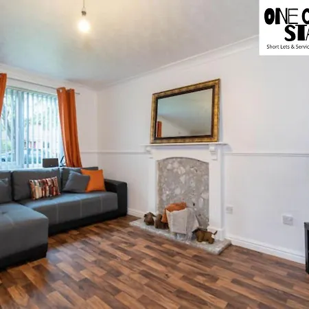 Perfect For Families And Contractors- Near Digbeth *
